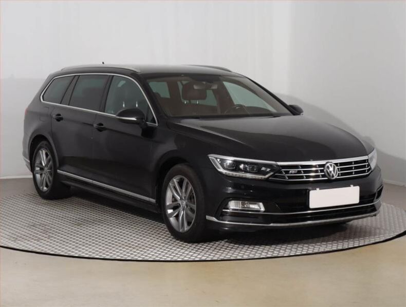 Volkswagen Passat - hlavní foto