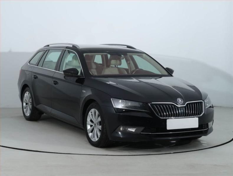 Škoda Superb - hlavní fotka
