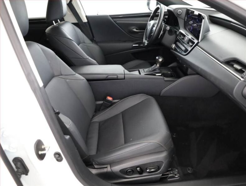Lexus ES 330 - hlavní fotka