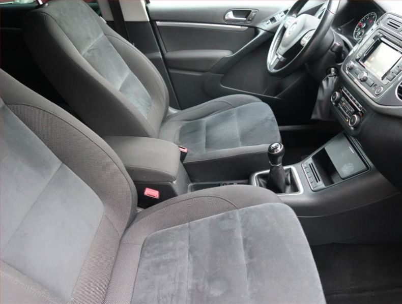 Volkswagen Tiguan - hlavní fotka