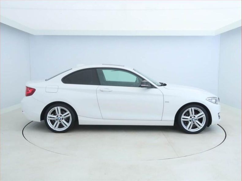 BMW Řada 2 - hlavní fotka