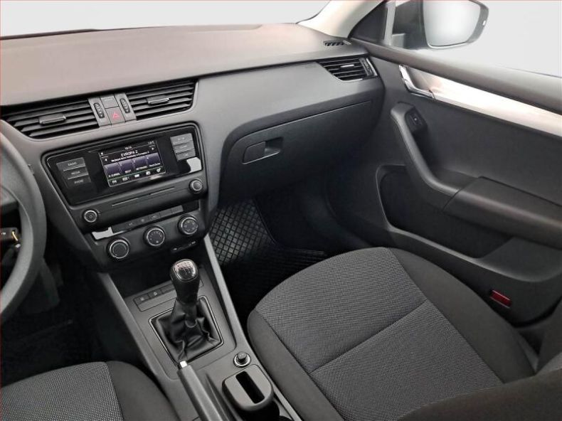 Škoda Octavia - hlavní fotka