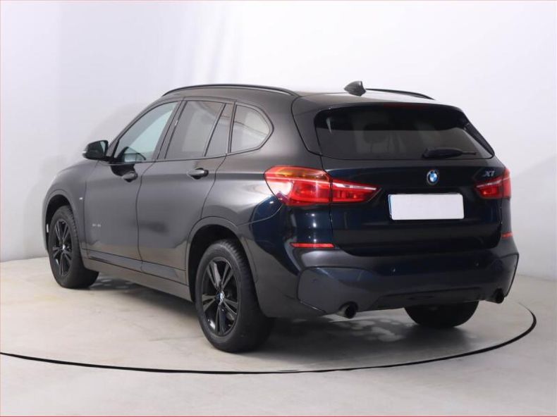 BMW X1 - hlavní fotka