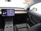 Tesla Model 3 - fotka číslo 7