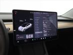 Tesla Model 3 - fotka číslo 24