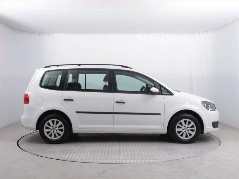 Volkswagen Touran - hlavní fotka