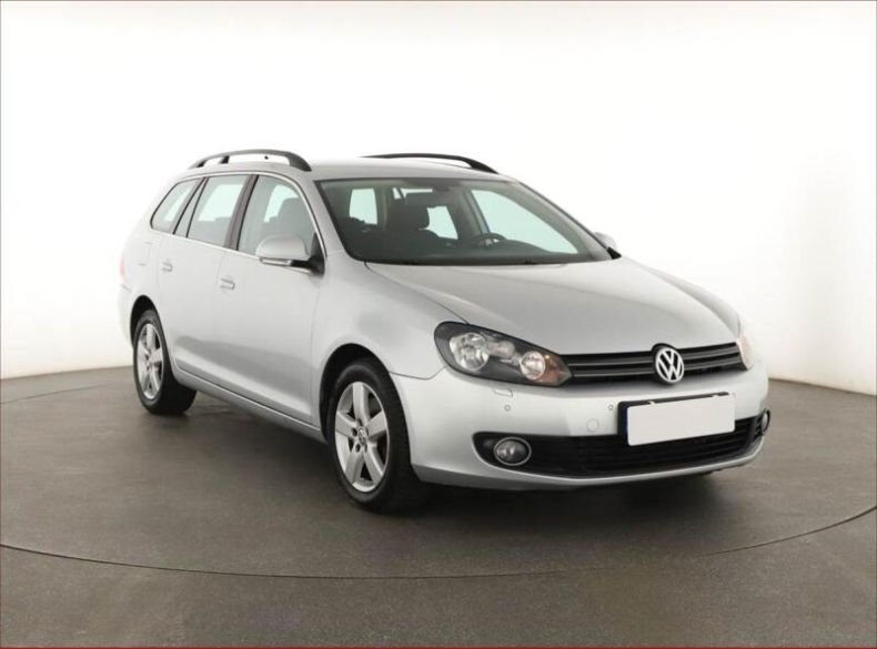 Volkswagen Golf - hlavní foto