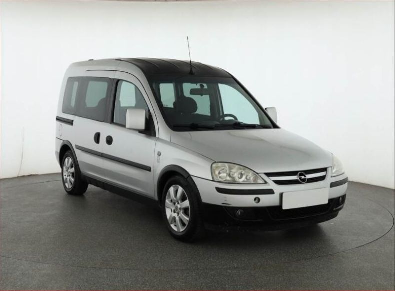 Opel Combo - hlavní foto