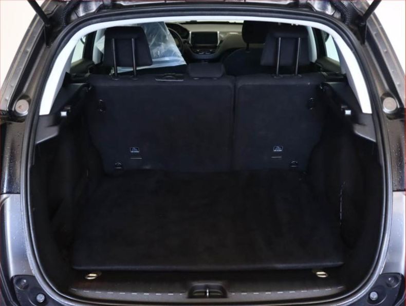 Peugeot 2008 - hlavní fotka