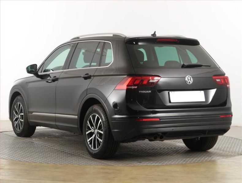 Volkswagen Tiguan - hlavní fotka