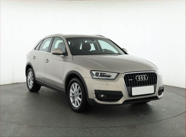 Audi Q3 - hlavní foto