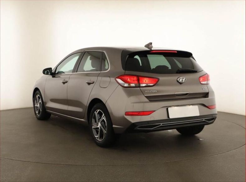 Hyundai i30 - hlavní fotka