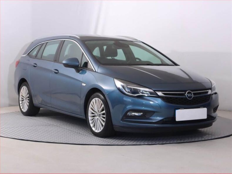 Opel Astra - hlavní foto