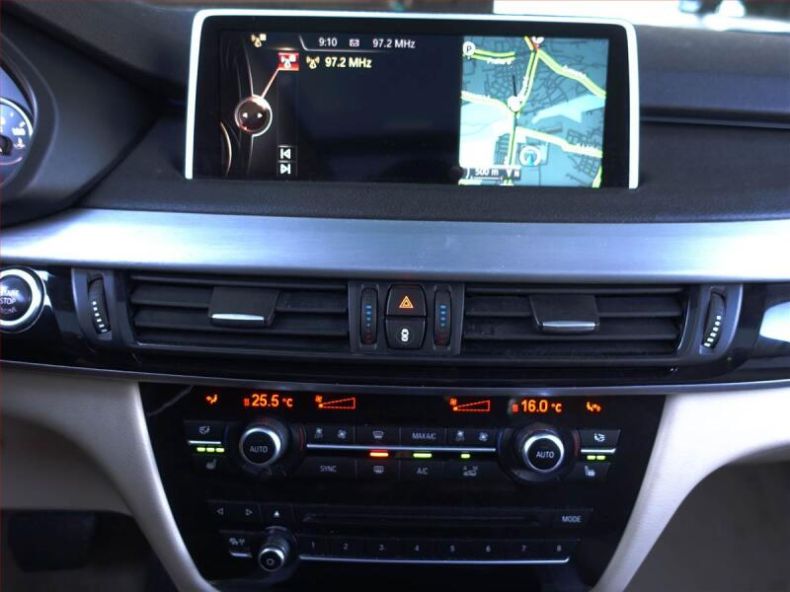 BMW X5 - hlavní fotka