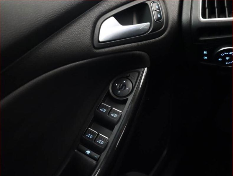 Ford Focus - hlavní fotka