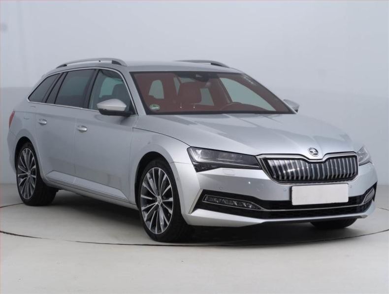 Škoda Superb - hlavní foto