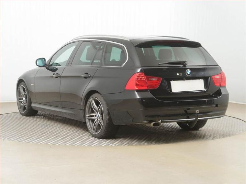 BMW Řada 3 - hlavní fotka