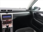 Volkswagen Passat - fotka číslo 7