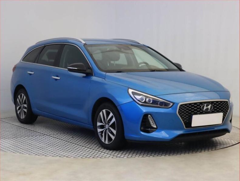 Hyundai i30 - hlavní foto