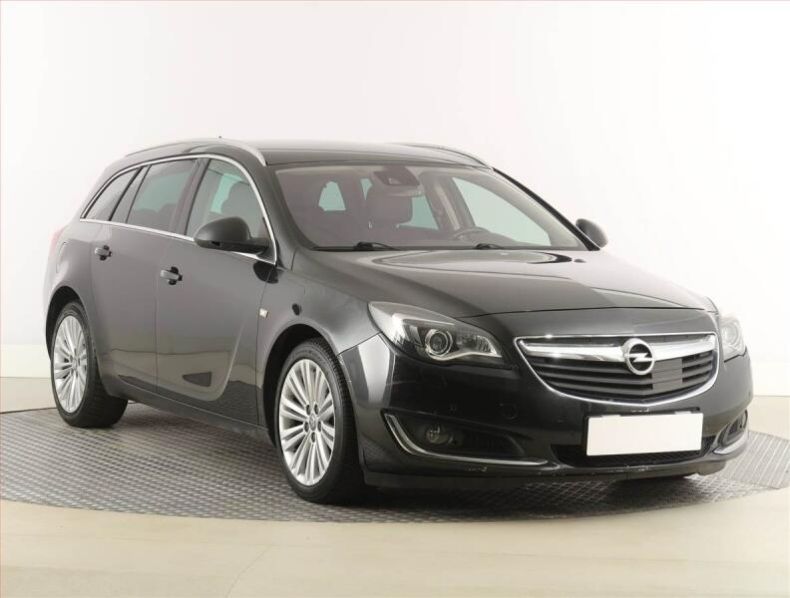 Opel Insignia - hlavní foto