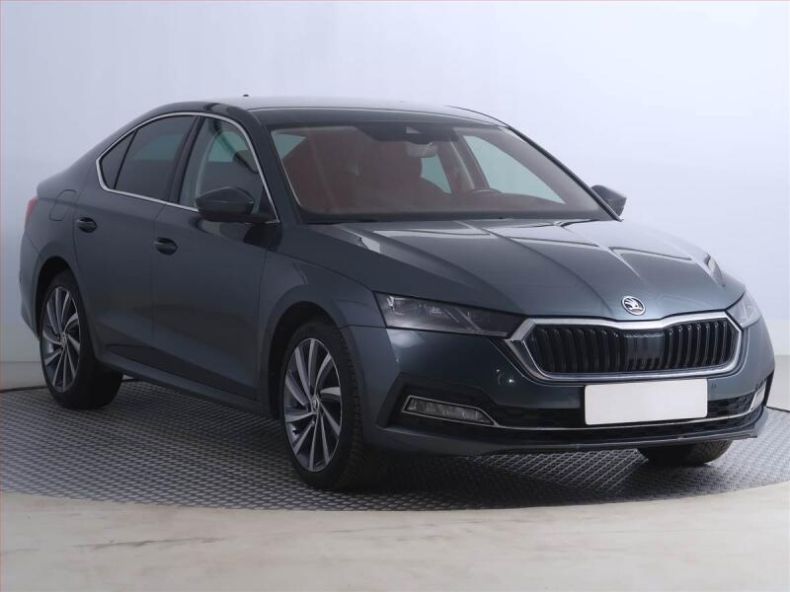 Škoda Octavia - hlavní fotka