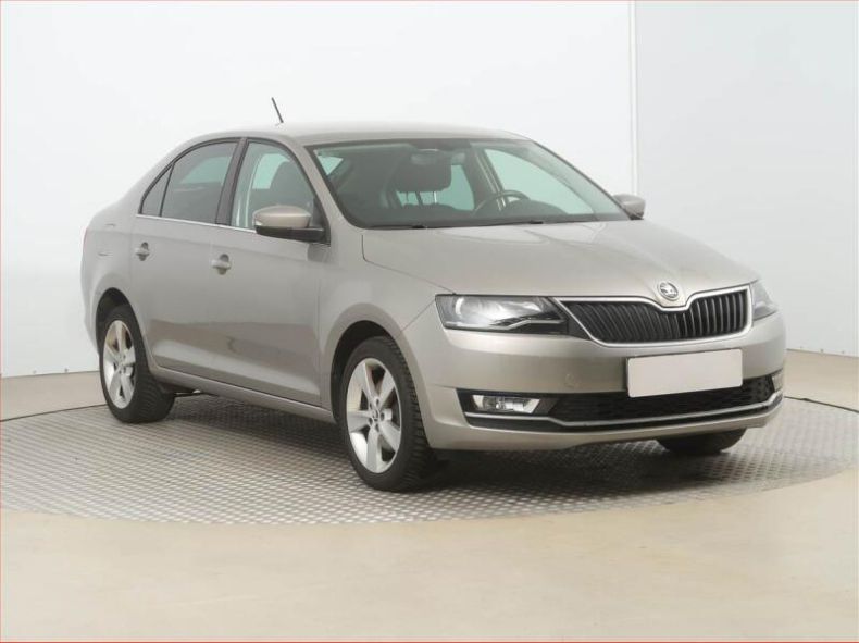 Škoda Rapid - hlavní foto