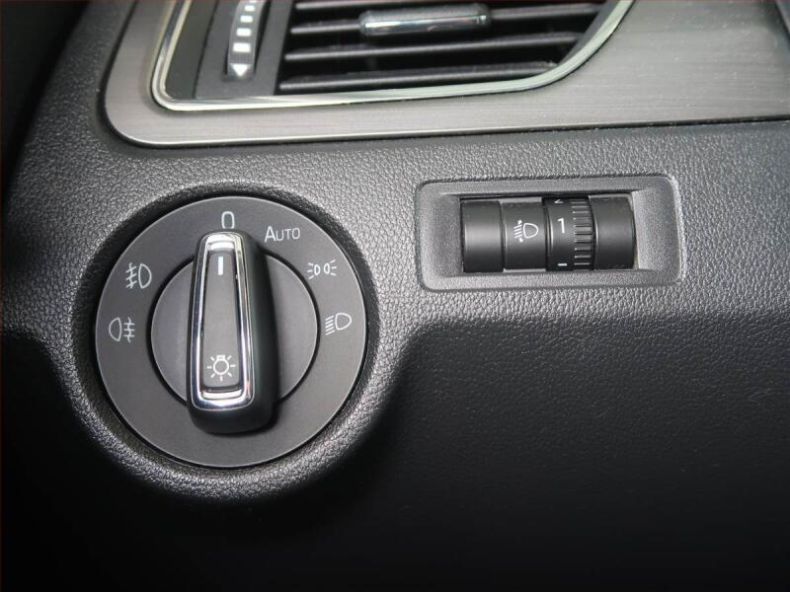 Škoda Rapid - hlavní fotka