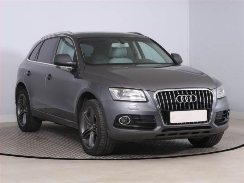 Audi Q5 - hlavní foto