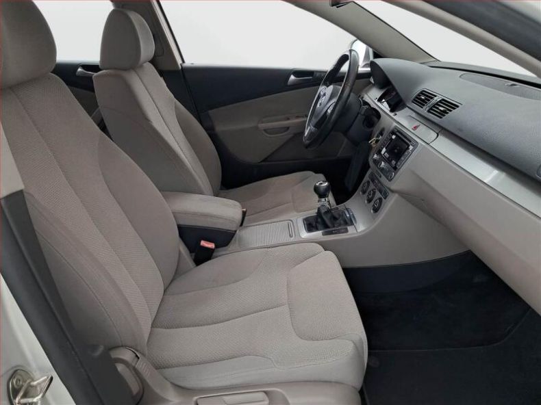 Volkswagen Passat - hlavní fotka