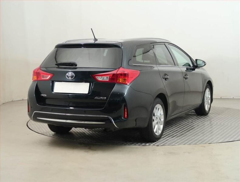 Toyota Auris - hlavní fotka