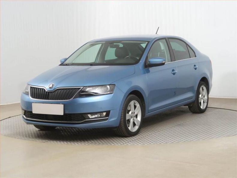 Škoda Rapid - hlavní fotka