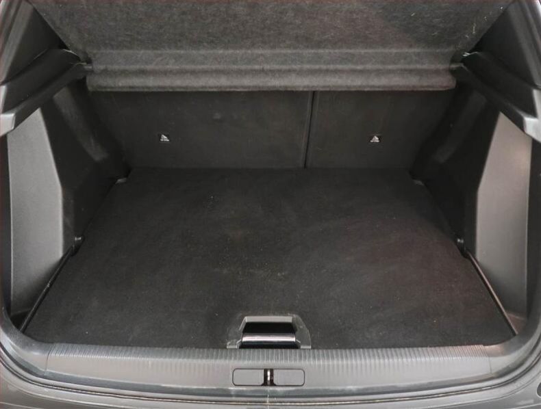 Peugeot 2008 - hlavní fotka