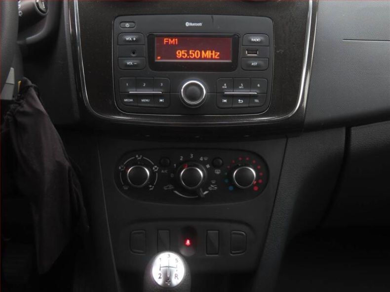 Dacia Sandero - hlavní fotka