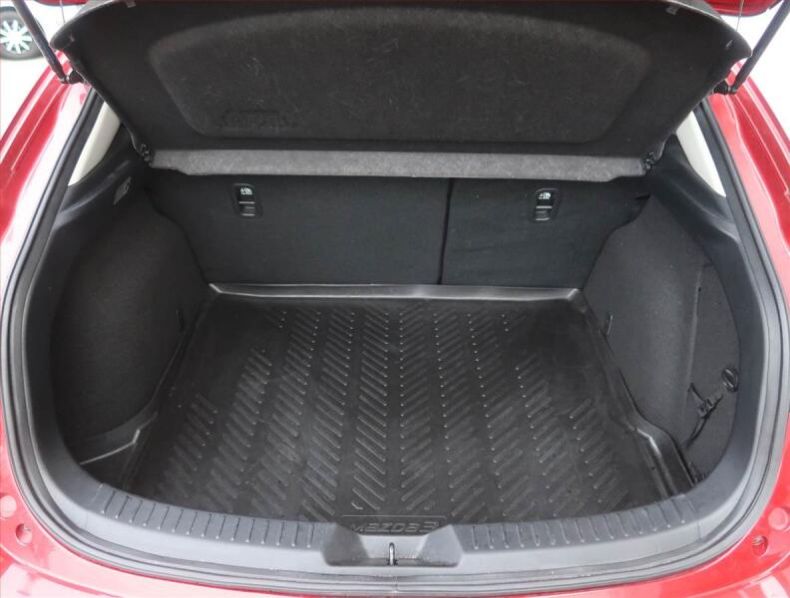 Mazda 3 - hlavní fotka