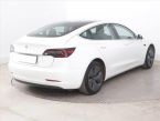 Tesla Model 3 - fotka číslo 4