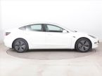 Tesla Model 3 - fotka číslo 5