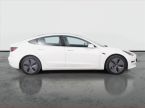 Tesla Model 3 - fotka číslo 5