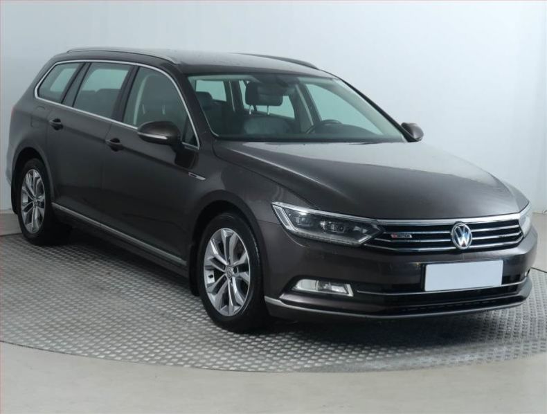 Volkswagen Passat - hlavní fotka inzerátu