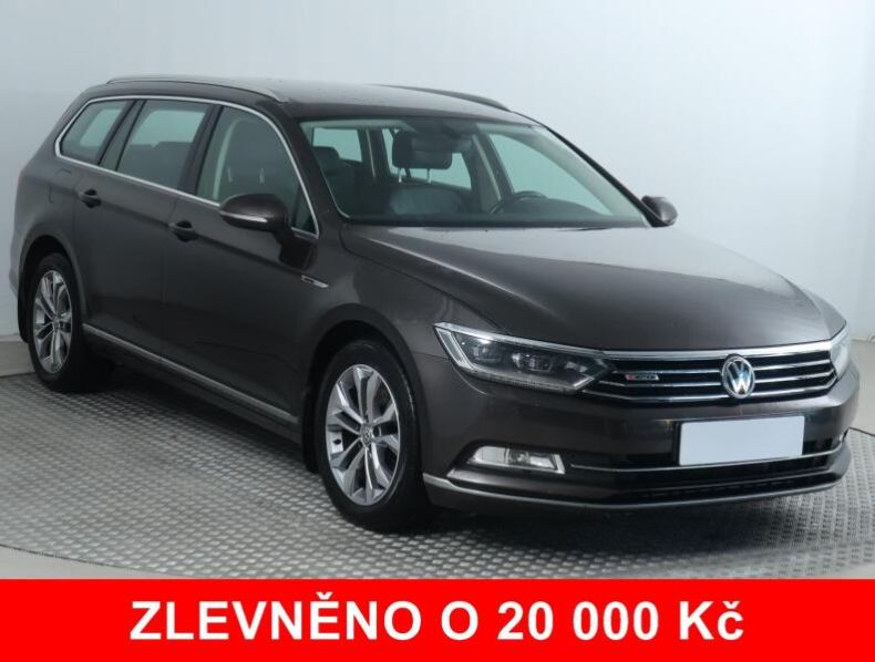 Volkswagen Passat - hlavní foto