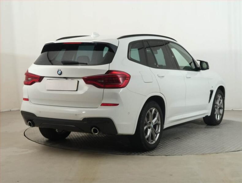 BMW X3 - hlavní fotka