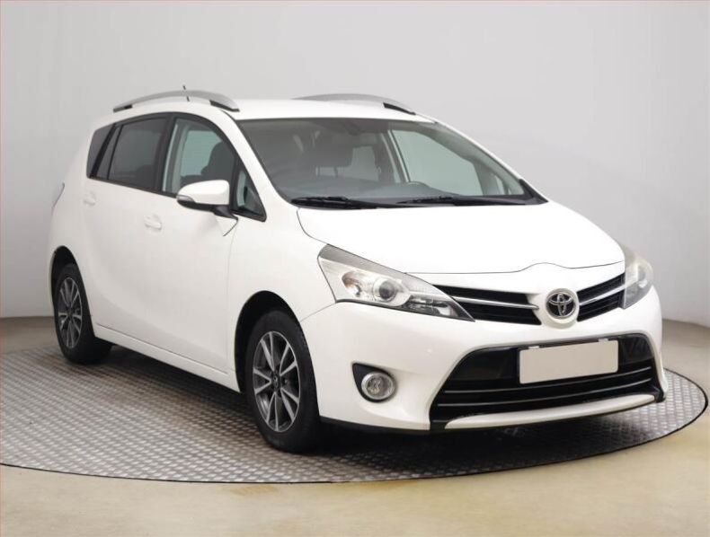 Toyota Verso - hlavní foto