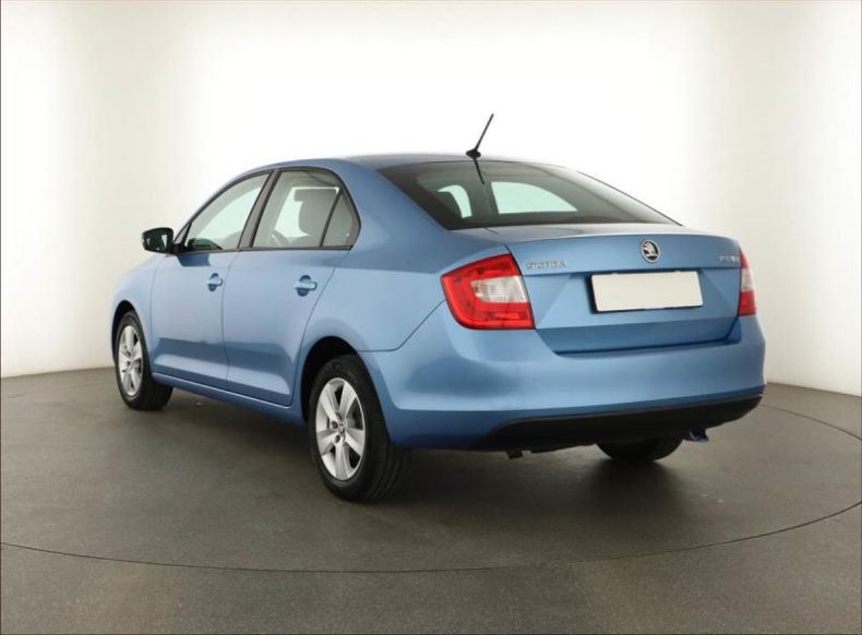 Škoda Rapid - hlavní fotka