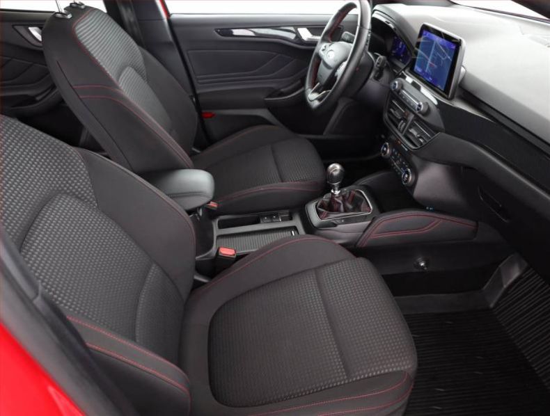 Ford Focus - hlavní fotka