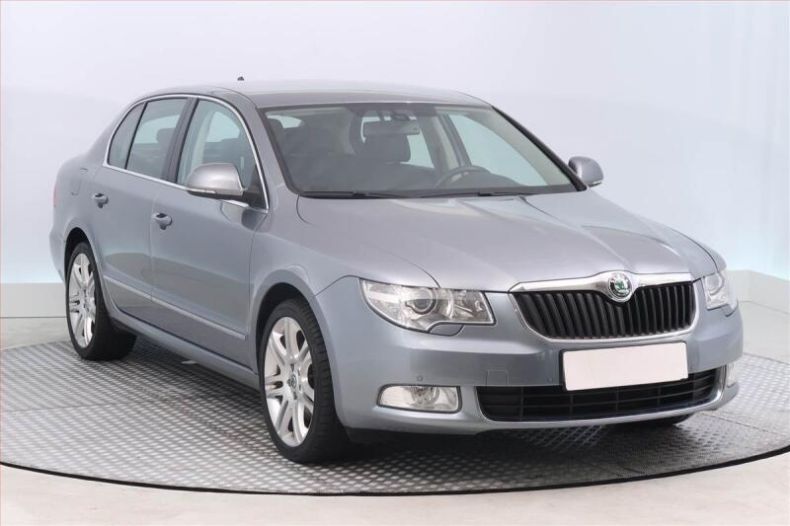 Škoda Superb - hlavní foto