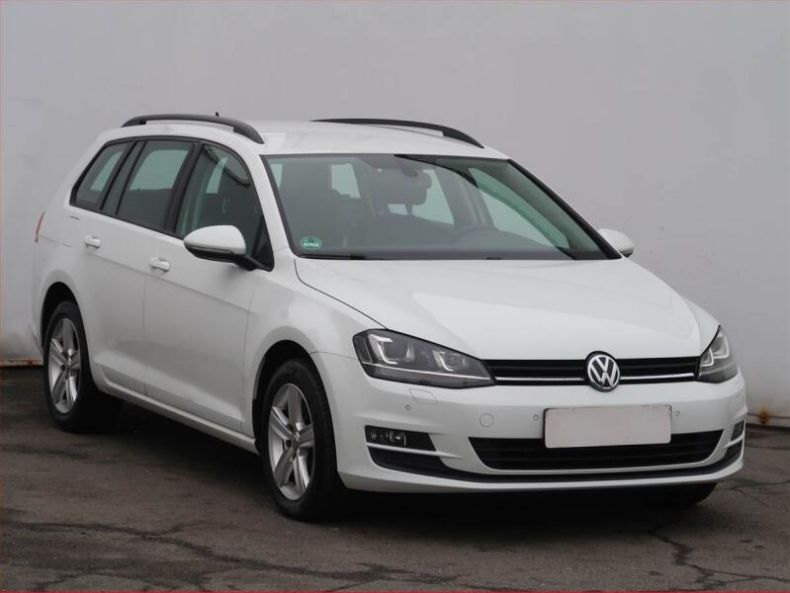 Volkswagen Golf - hlavní foto