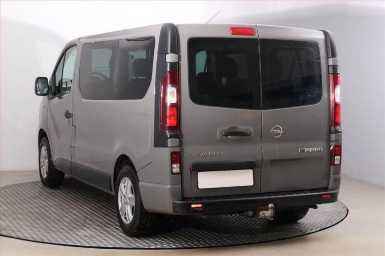 Opel Vivaro - hlavní fotka