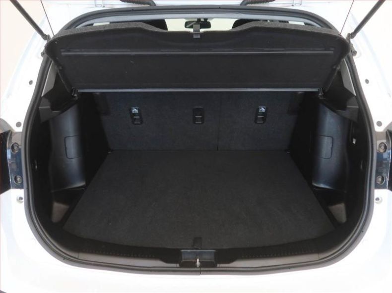 Suzuki SX4 - hlavní fotka