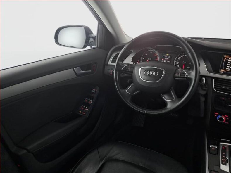 Audi A4 - hlavní fotka