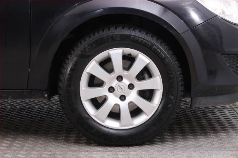 Opel Astra - hlavní fotka