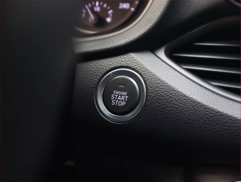 Hyundai i30 - hlavní fotka